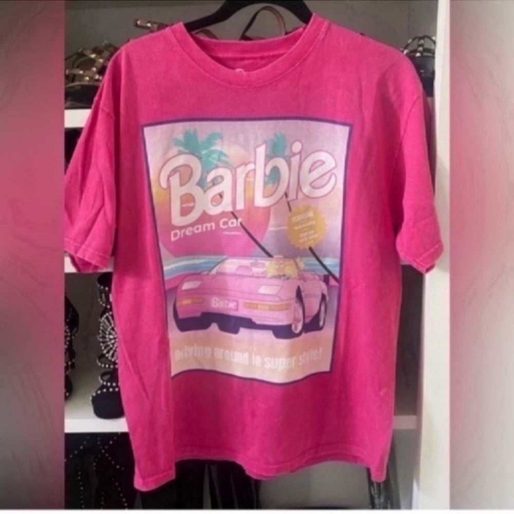 New Barbie Dream Car Graphic T Shirt  Size L